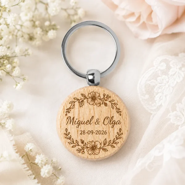 llavero redondo madera boda 2