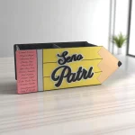 lapicero con forma de lapiz relieve letras