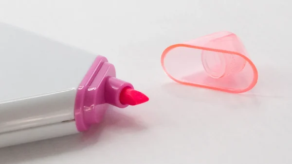 marcador fluorescente triangular personalizado 3 colores