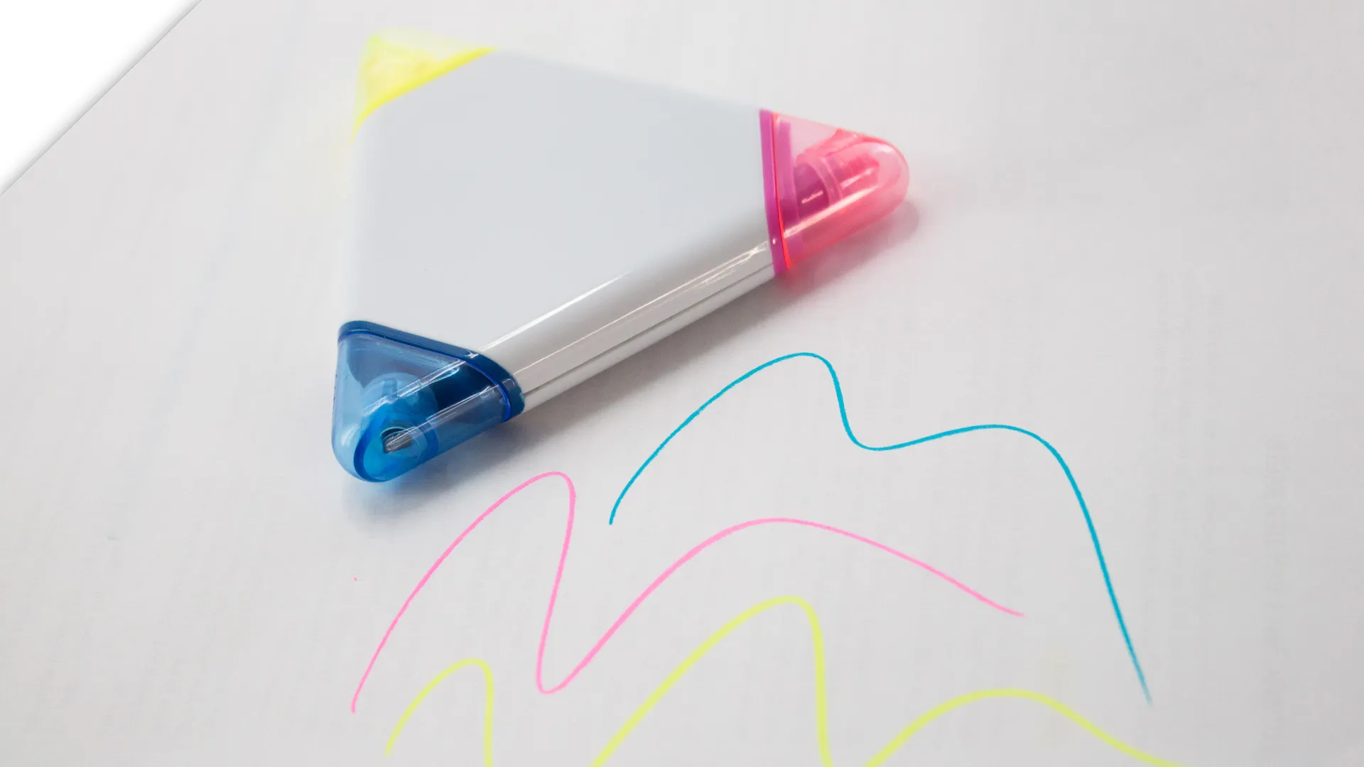 marcadores fluorescentes triangulares personalizados